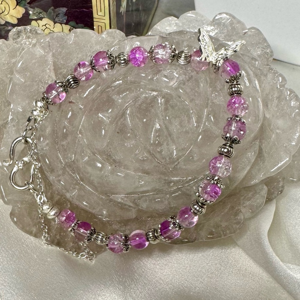 Artisan Crackle Glass Beaded Bracelet with Silver Butterfly Accent 7.5”